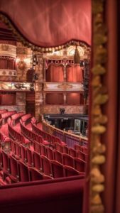 Camilla Kerslake Instagram - What a view 😍 @camillakerslake spills all the deets on where you should sit in the West End’s largest theatre - and our home. Lucky enough to be under 21? Get tickets completely free anywhere in the house 🤯 Don’t worry, tickets start at just £10 for everyone else 😉 English National Opera