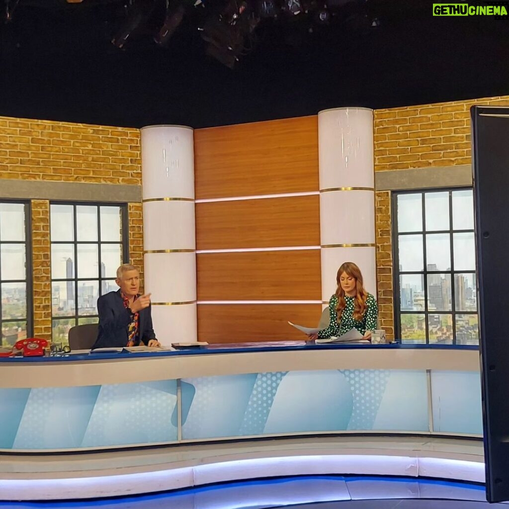 Camilla Kerslake Instagram - Great to chat arts funding and strikes on @jeremyvineon5 today ITN Studios