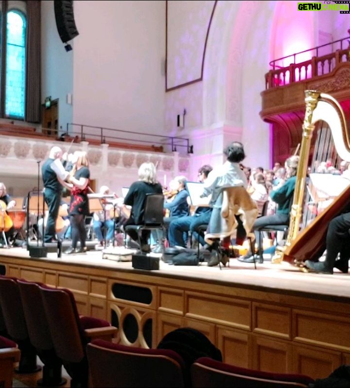 Camilla Kerslake Instagram - Show ➡️ rehearsal ➡️ backstage jams @cityoflondonchoir thanks for letting me sing with you! ❤️ Cadogan Hall