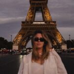Camille D. Sperandio Instagram - Au revoir Paris! Merci pour tes croissants, tes Spritz, ton accueil et ta chaleur. C’était short but so sweet. 🤍 Plutôt chanceuse d’avoir un copain qui fait de si belles photos 🥰 @guillaume.stamand Paris, France
