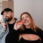 Camille D. Sperandio Instagram - It’s game night avec mes besties en jouant à @JustDanceGame ! Finito les soirées plates, maintenant, on danse et on s’amuse! #JustDance - pub