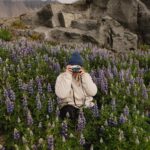 Camille D. Sperandio Instagram - Happy international photography day! 🤍📷 — la photo a toujours fait partie de ma vie. Quand j’ai eu ma première petite caméra numérique, je la traînais avec moi en tout temps, pour capturer les moments et être en mesure de les garder précieusement avec moi jusqu’à la fin de mes jours. C’est peut-être étrange mais parfois je regarde une photo et j’avais complètement oublié ce moment. De le revoir me permet de me replonger dans cet instant précis. Ça me rappelle les bons temps, parfois les moins bons, mais pour la plupart du temps, j’aime capturer des moments magiques.