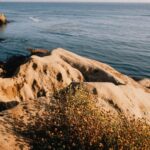 Camille D. Sperandio Instagram - San Diego vient officiellement de se dresser au sommets de mes villes préférées par sa proximité de la mer, le vaste choix de cafés/restaurants, les activités plein air disponibles et les paysages à couper le souffle! Non mais tsé !?!? 😍 Visiter San Diego et les environs est tellement facile d’accès. @aircanada propose un vol sans escale de seulement 5H et le booking d’hôtels (et la location d’auto!) est facile/disponible grâce au programme BonPlan à @aeroplan — pour plus d’infos sur mon itinéraire, rendez-vous dans ma pastille sur mon profil! Et surtout, n’hésitez pas à m’écrire pour mes conseils! ☺️ Bon voyage! #pub San Diego, California