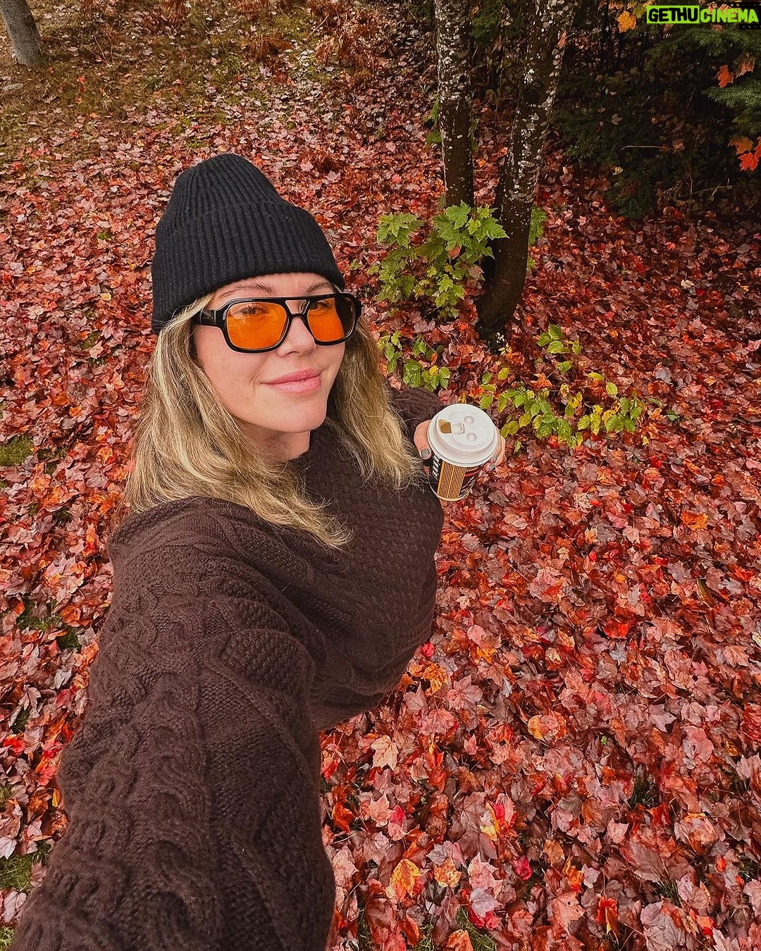 Camille D. Sperandio Instagram - photodump de mes moments prefs d’Octobre 🤎🍂