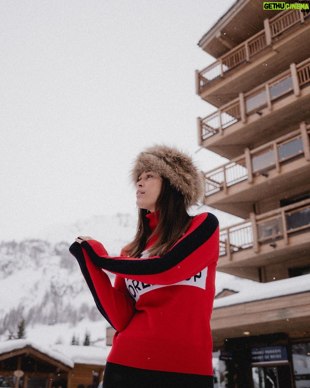 Camille D. Sperandio Instagram - Juju & Cam take over Prague et les Alpes, quelques photos 🤍 Prague, Czech Republic