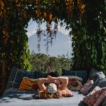 Camille D. Sperandio Instagram - engage-moi pour te booker les plus beaux airbnb ever 👌🏻 @theseedhabitat 🌿🌀🌋 Tzununá Lake Atitlán Guatemala