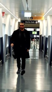 Can Yaman Instagram - Walking for taking Barcelona by storm 🇪🇸 Roma ✈️ Barcellona