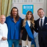 Can Yaman Instagram - Grazie Heinz Beck @heinzbecklapergola e De Cecco @dececco_pasta per avermi permesso di comprendere a fondo cosa vuol dire mangiare sano 🍝 Devo dire che in cucina è bravo anche Heinz 😅😂🙏 Grazie a tutti voi che avete dimostrato come al solito un calore enorme ♥️ Mai abbassare la guardia per la salute del nostro futuro 🤝 @canyamanforchildren #BreakTheWallTour2023 😇 #canyamanforchildren #breakthewalltour #adolescenti #Fiuggi #AllaDeCecco #dececcopasta #alimentazionesana #nutrizioneconsapevole