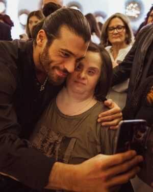 Can Yaman Instagram - Costruiamo ponti d’amore ♥️

#BreakTheWallTour2023
@canyamanforchildren