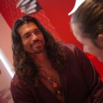 Can Yaman Instagram - Felice ed emozionato di aver incontrato i miei fan durante l'evento organizzato dalla libreria @mondadoriduomo 📖 a Milano. Un libro che ho voluto fortemente per condividere, con tutti voi, il cammino che mi ha portato ad essere l'uomo che sono oggi, andando oltre l'attore 😇 Un ringraziamento speciale va sicuramente a @mondadorielecta, che ha permesso di far diventare realtà tutto questo ✨ #CanYaman #SembraStranoAncheaMe #mondadorielecta #firmacopie #eventi #mondadoriduomo Milano Duomo