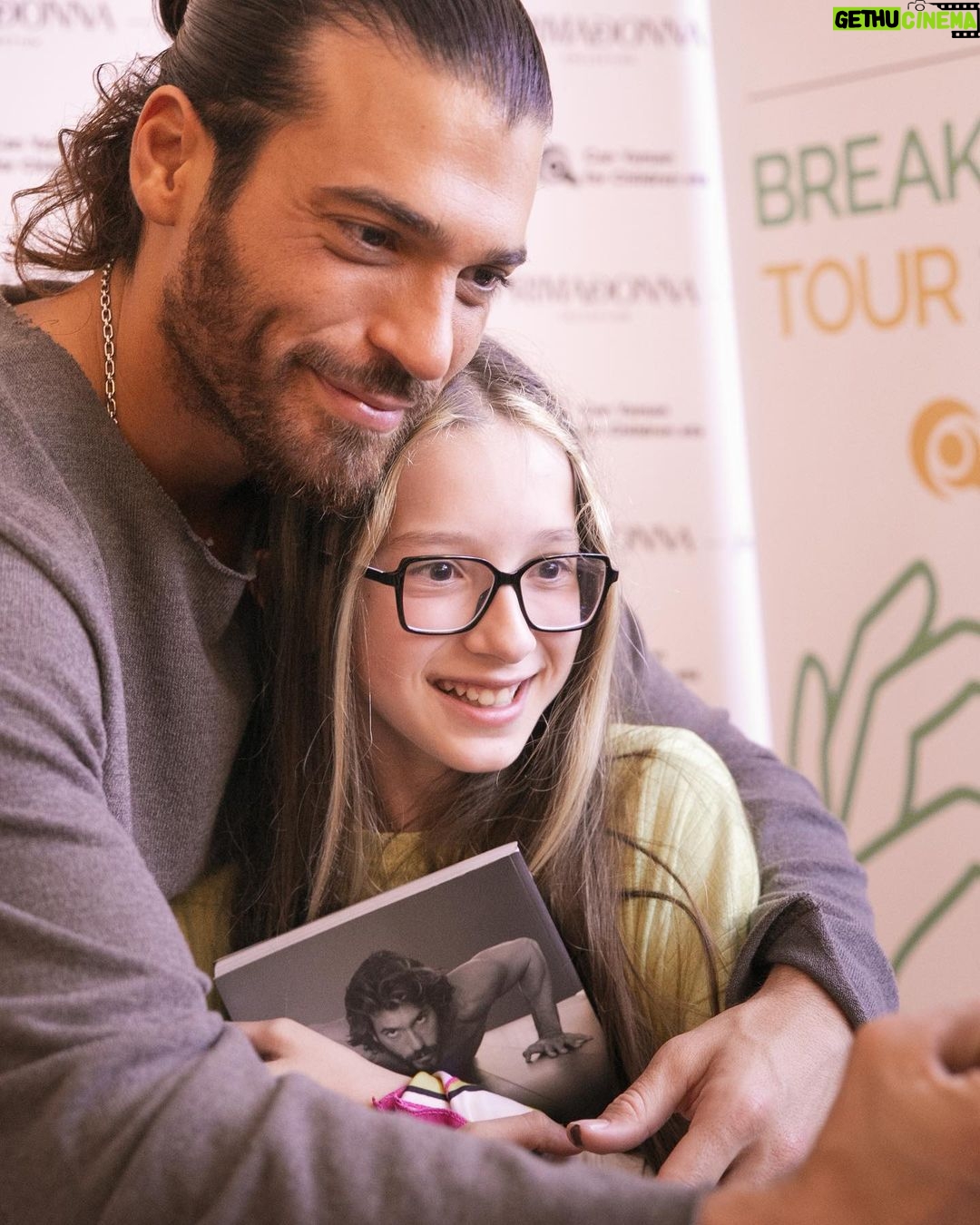 Can Yaman Instagram - Nella splendida location di Torre Giulia a Cerignola una sfilata di giovanissimi fan ha riempito i nostri cuori di gioia e allegria, grazie piccoli amici siamo qui per voi! Grazie ancora per il supporto a @primadonnacollectionofficial e @mercedesbenzitalia Evento in collaborazione con @policlinico.umberto1 di Roma @canyamanforchildren #breakthewalltour #breakthewalltour2023 #adolescenti #Puglia