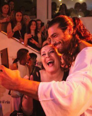 Can Yaman Instagram - Donne di ogni età ✨

@canyamanforchildren 
#BreakTheWallTour2023