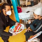 Can Yaman Instagram - Scatti belli, quelli teneri 🥰 @canyamanforchildren #BreakTheWallTour2023