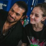 Can Yaman Instagram - Scatti belli, quelli teneri 🥰 @canyamanforchildren #BreakTheWallTour2023