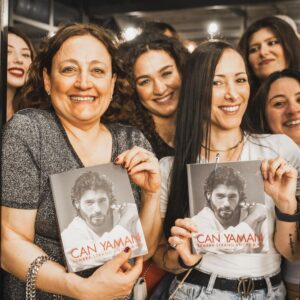 Can Yaman Instagram - L’amore rappresenta l’alibi ideale per ogni follia ❤️