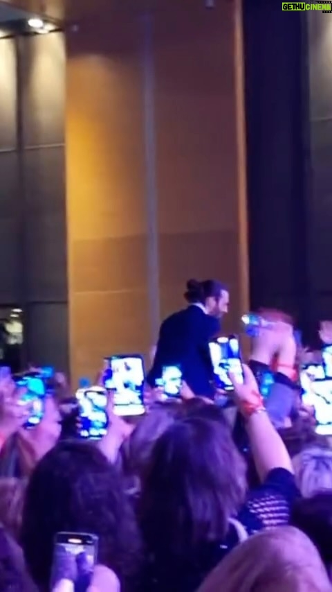 Can Yaman Instagram - Barcelona is on fire, let’s go 🇪🇸 It was like a concert without having to sing 🎤 😜 I’m going to share in the further days all the emotional moments of my short but intense time in Spain, all the warm hugs and touching moments from our hospital visit next day in the morning. Thanks for smothering me with this family warmth and supporting our charity which is also your charity. Vamos ! ❤️ Barcelona, Spain