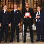 Can Yaman Instagram - È un immenso orgoglio per me e per la Can Yaman for Children, ricevere questo prestigioso premio. Ringrazio Mede@ e la sua madrina, Anna Fendi, per aver insignito di tale riconoscimento la nostra associazione. I risultati di uno sforzo ingente, compiuto con il cuore, affinche tanti ragazzi possano tornare a sorridere. Rome, Italy