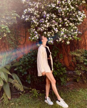 Cansu Demirci Instagram - Bahari bekleyen kumrular icin kaydiriniz🐤