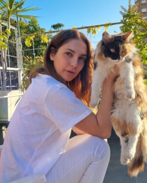 Cansu Demirci Instagram - Cok nankör tanidim hicbiri kedi degildindjdkdndldkd