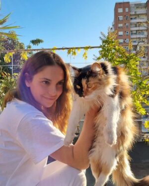 Cansu Demirci Instagram - Cok nankör tanidim hicbiri kedi degildindjdkdndldkd