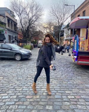 Cansu Demirci Instagram - Konusan fotograflar serisi !

✨Spora bu ara daha sik gidiyorum !

✨Papatya icin  veda partisi !

✨Belgrano’daki evler bir harika dostum!

✨Güzel insanlar güzel sürprizler!

✨Deliriyorum cek!

✨Ay deniz kos isik cok iyi!

✨En mutlu günüm ve günümün kahramanlari!

✨Dosha yeni askim!

✨Iyi pilav yaptigimi sagir sultan bile duymali ! 

✨Papatya ucakta dünyanin öbür ucuna gidiyor!