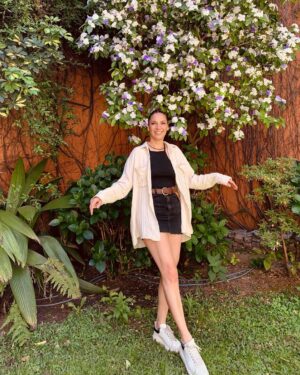 Cansu Demirci Instagram - Bahari bekleyen kumrular icin kaydiriniz🐤