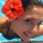 Cansu Demirci Instagram - Bende bile olmayan fotoğraflarım arkadaşlarımda olabiliyor işte bu da unuttuklarımdan biri sanırım yıl 2006 📍Bodrum 🫶🏻