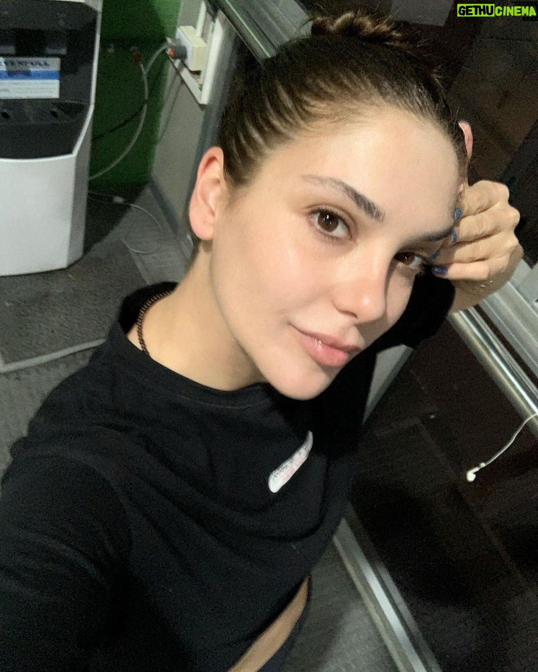 Cansu Demirci - 1.1K Likes - Konusan fotograflar serisi !
✨Spora bu ara daha sik gidiyorum !
✨Papatya icin veda partisi !
✨Belgrano’daki evler bir harika dostum!
✨Güzel insanlar güzel sürprizler!
✨Deliriyorum cek!
✨Ay deniz kos isik cok iyi!
✨En mutlu günüm ve günümün kahramanlari!
✨Dosha yeni askim!
✨Iyi pilav yaptigimi sagir sultan bile duymali !
✨Papatya ucakta dünyanin öbür ucuna gidiyor!