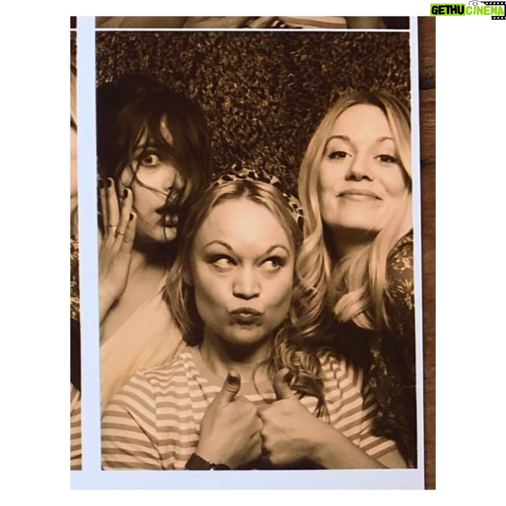 Cara Theobold Instagram - Happy birthday to the firecracker in the middle @gemmagemsharvey 💥🦄🍾 - WE LOVE YOU!