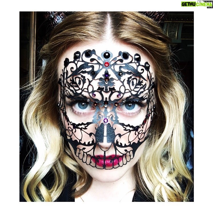 Cara Theobold Instagram - Wear a mask folks 😈🦇💀🕸 #tbt #crazyhead #halloween