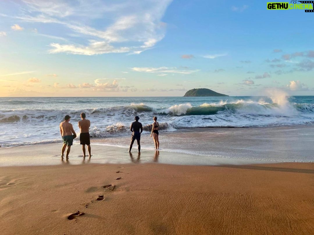 Cara Theobold Instagram - ‘Yeah, okay, it’s quite a nice view’ 📸x @chelseaedge Guadeloupe