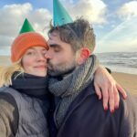 Cara Theobold Instagram - Happy happy new year! The sea was absolutely freezing 💙❤️‍🔥 Lake District