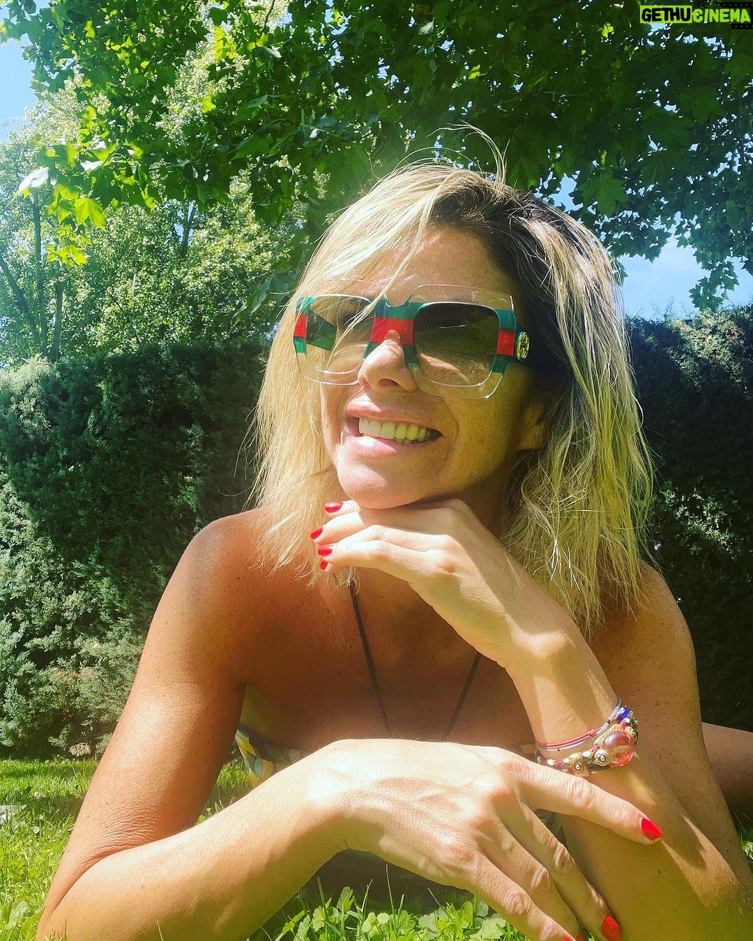 Carla Ochoa Instagram - A veces es necesario cambiar de ruta para llegar a nuestro destino.❤️ España