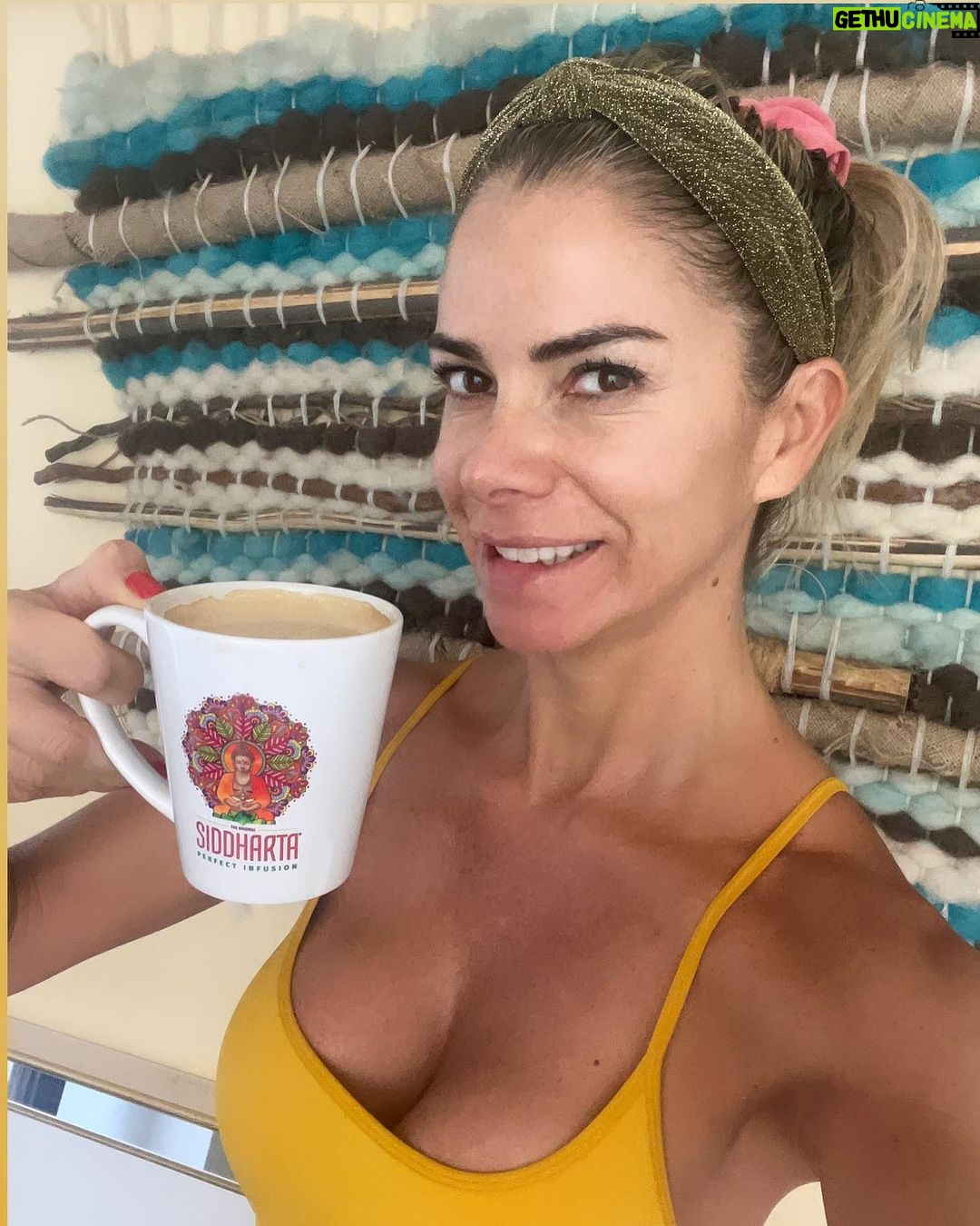 Carla Ochoa Instagram - Lindo fin de semana. Salud💖