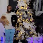 Carlos King Instagram - Merry Christmas from Godiva and Brody Reign 🎄 🙏🏽
