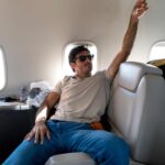 Carlos Sainz Jr. Instagram - From race to race with @vistajet! Time-savers during such an intense year and best experience up in the skies! Thank you! ✈️ @thomasflohrvista