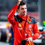 Carlos Sainz Jr. Instagram - SINGA-POLE! 💪🏻🌶️ - #carlossainz Marina Bay Singapore