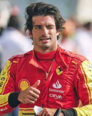 Carlos Sainz Jr. Instagram - G R A Z I E 🇮🇹❤️

-
#Carlossainz
#ItalianGP