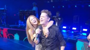 Carlos Vives Instagram - Niñita de la pollera, gracias por regalarle tu gracia al mundo, te quiero y me da alegría verte sonreír ¡Feliz cumpleaños!❤️ @shakira