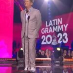 Carlos Vives Instagram - Que la música siga siendo siempre una excusa para abrazarnos y ser felices ¡Sevilla, dejas una huella imborrable en todos los que pasamos por aquí, te llevo conmigo!❤️🇪🇸 @latingrammys Sevilla, España