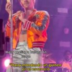 Carlos Vives Instagram - Harry… Tu si sabes😂🍌#EsoEsMondar @harrystyles