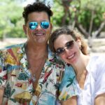 Carlos Vives Instagram – Gracias por ser colombiana y disfrutar de todo lo que somos. 
Voy a cuidarte Colombia como yo cuido a mi dama❤️ @claudiaelena 

📸: @matrimonios_films #AmorYAmistad Santa Marta, Colombia