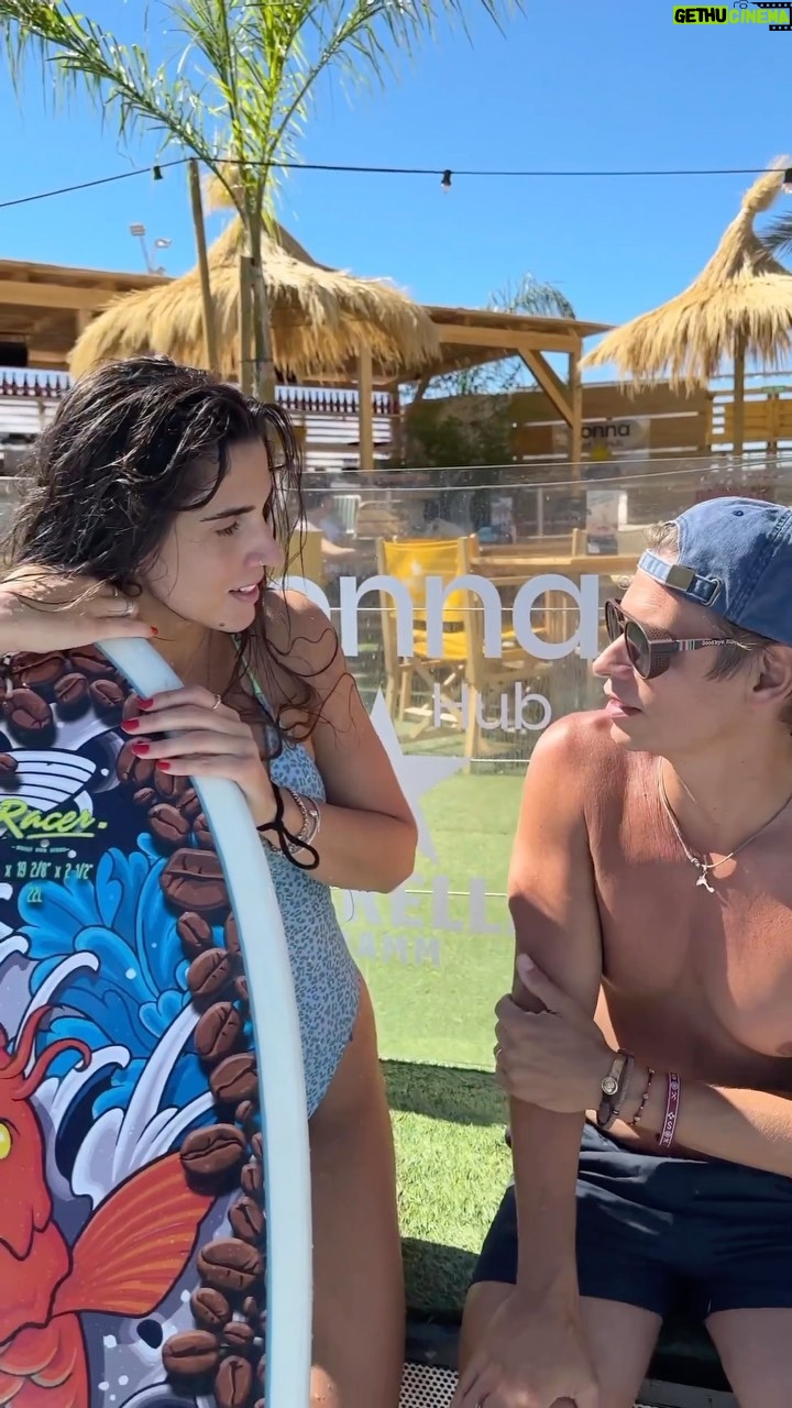Carlos Vives - 35K Likes - Ay que vaina las mujeres… ¡Son espectaculares! ja ja ja @carlos_baute Ellas nos dejan con la boca abierta🙌🏼
#LasMujeres