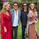 Carlos Vives Instagram - ¡Ey pasamos bacano! Gracias por tanto cariño siempre y gracias a nuestras mujeres que son increíbles 🙌🏼 @juanes @claudiaelena @lachechi Medellín, Colombia
