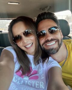 Carmen Villalobos Instagram - Mis días en República Dominicana... 1. Bronceándome sabroso 👙 2.Un lugar deli para comer 😋 3.El más juicioso y disciplinado 🤤💪🏼 4.Me dejaron bella y muy sexy 🔥 5.Reencuentro con amigos que amo🥰 6.Me sigue gustando el tiramisú 🙈 7.Aprendiendo expresiones dominicanas 🤓 8.Que rico entrenar juntos ❤️💪🏼 9.Paz y tranquilidad 🤍 10. -1 😻❤️😻