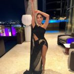 Carmen Villalobos Instagram - De una manera maravillosa empezó anoche el RD Fashion Week aquí en Santo Domingo ❤️ ! Muy feliz y honrada de haber sido parte de esta super apertura al lado de la gran @gianninaazar 🔥🔥🔥! Gracias mi @claudiafashions y @melkisdiazoficial por la invitación 🤗 Vestido @gianninaazar Makeup @zuleikavieramua Hair @lorenaalvarezhs Aretes @alegraaccesoriosoficial Stylist @claudiafashions Santo Domingo Republica Dominicana