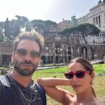 Carmen Villalobos Instagram - El Coliseo Romano 🤩 Uno de los lugares más impresionantes de la antigüedad ! Nada mas que decir 🏛️ Otro ✅ en nuestra lista ✨🫶🏻💫! Que sigan las vacaciones a tu lado ❤️ Roma, Italia