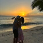 Carmen Villalobos Instagram - Tú @fredefutbol y Los atardeceres de Republica Dominica 🇩🇴 la combinación perfecta ❤️😻❤️ Con una presidente y en un beso terminamos 🎶😻🎼😻🎵😻... Te amo mi amor y todo lo que falta aún 😻🔥!
