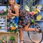 Carmen Villalobos Instagram - Bienvenido Juniooooooooo Un mes muyyyyyy esperado 😻 Nos vemos esta noche en #topchefvip2 M&H @normajaneid Stylist @jorge.malave Vestido @stevanvalencia.co ❤️ Photos by @10grb