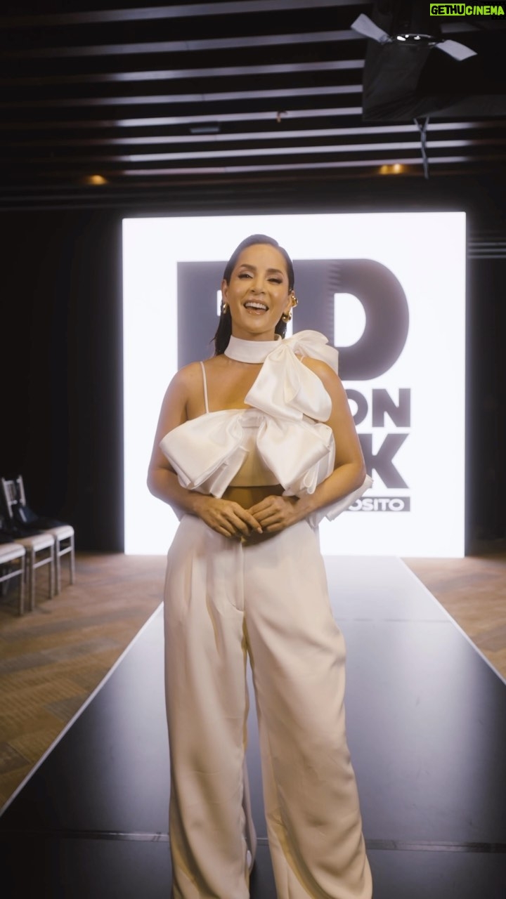 Carmen Villalobos Instagram - La destaca actriz, conductora y empresaria colombiana, Carmen Villalobos te invita a vivir la experiencia RD Fashion Week. Sumérgete en este emocionante viaje por el mundo de la moda, donde la elegancia y la creatividad se fusionan en un espectáculo único. ¡No te lo puedes perder!
